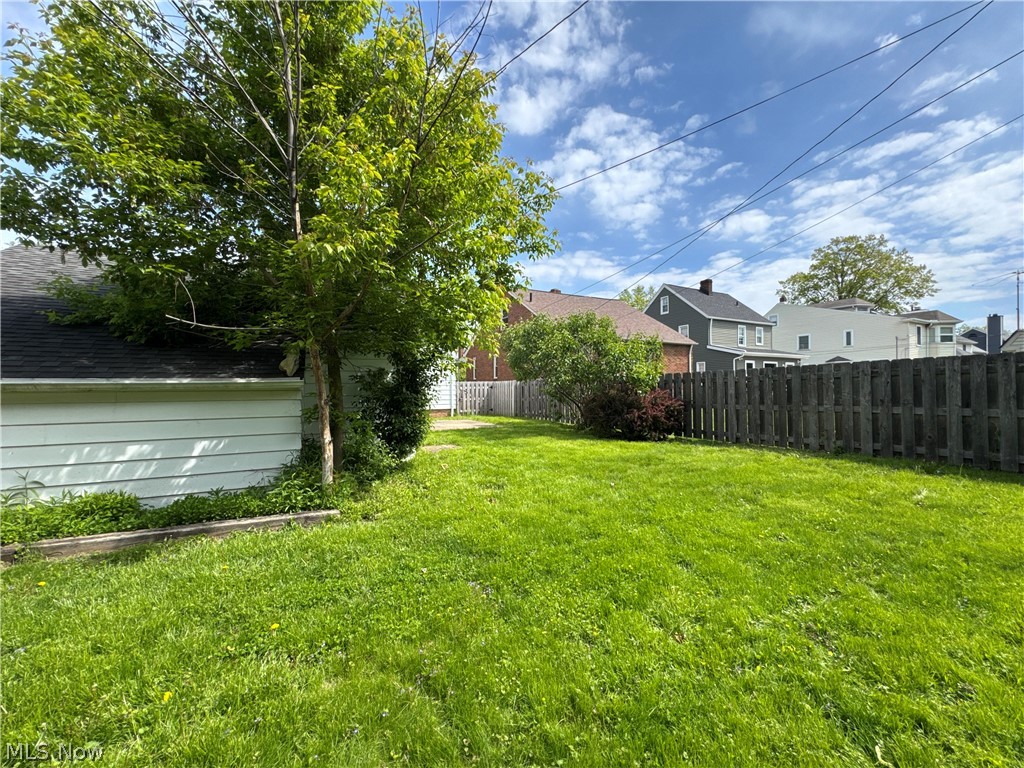 19493 Riverwood Avenue Rocky River OH 44116