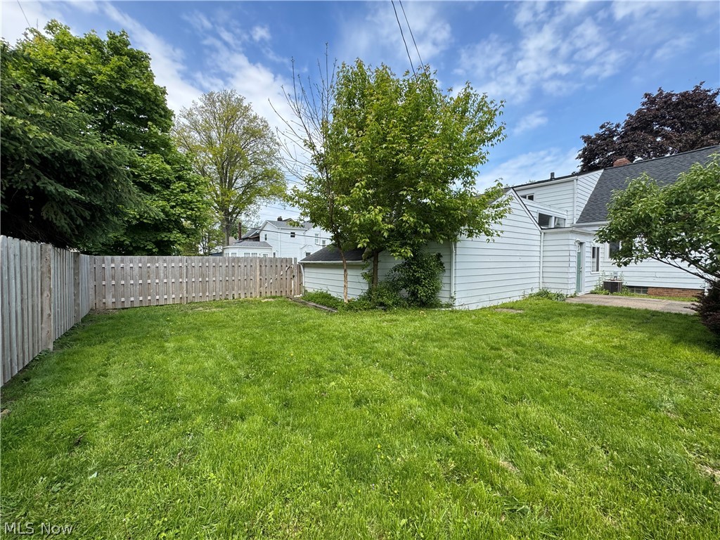 19493 Riverwood Avenue Rocky River OH 44116