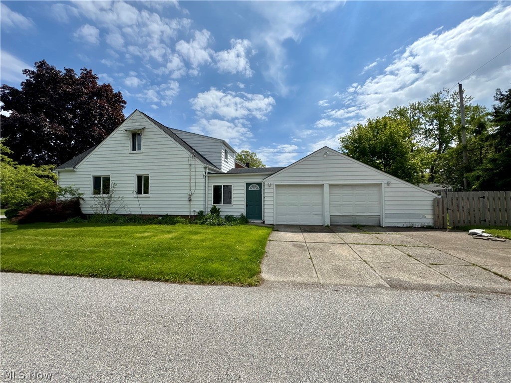 19493 Riverwood Avenue Rocky River OH 44116