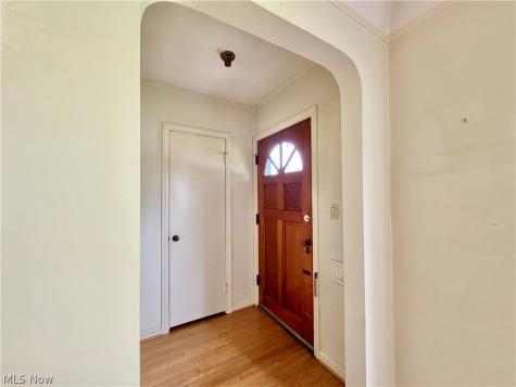 19493 Riverwood Avenue Rocky River OH 44116