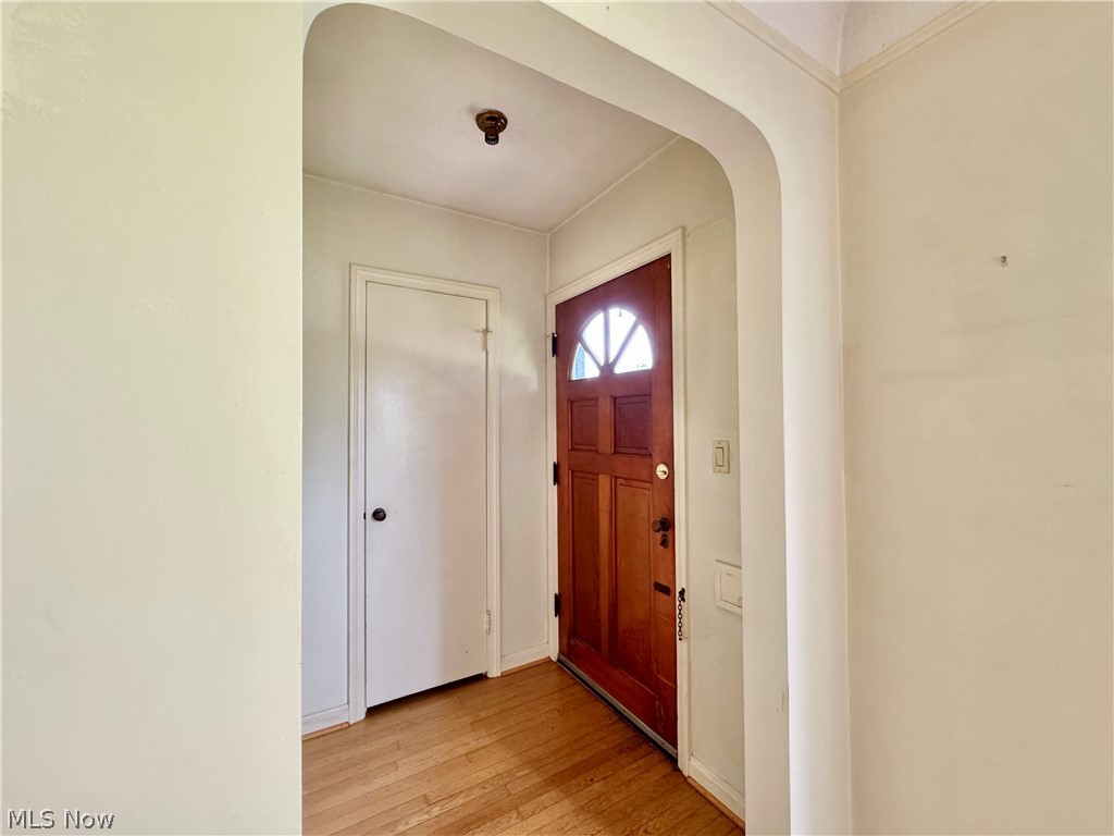 19493 Riverwood Avenue Rocky River OH 44116
