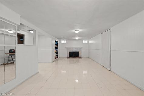 2815 Hearthstone Road Parma OH 44134