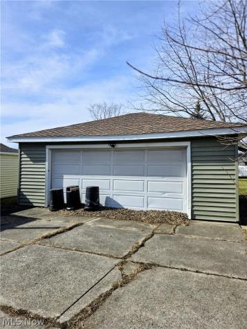 2606 Oberlin Avenue Lorain OH 44052