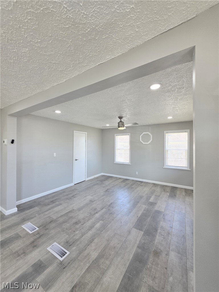 2606 Oberlin Avenue Lorain OH 44052