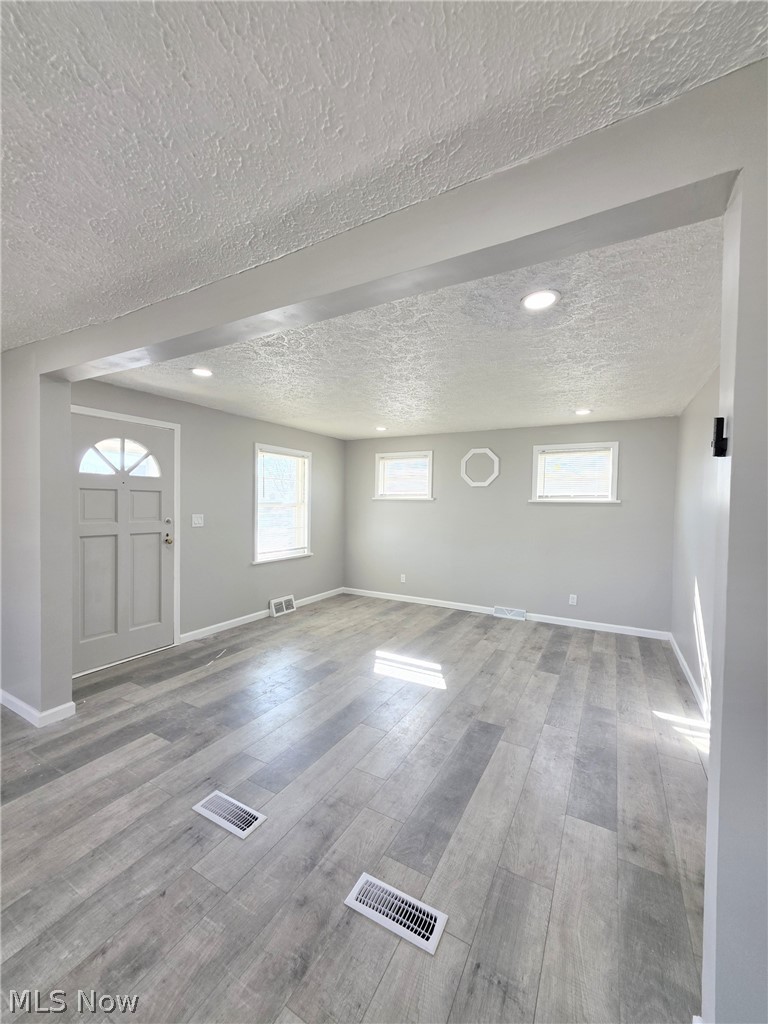 2606 Oberlin Avenue Lorain OH 44052
