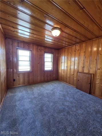 2606 Oberlin Avenue Lorain OH 44052