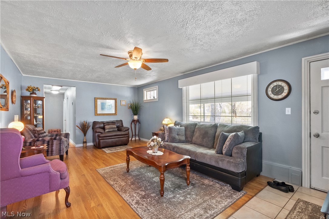 1542 Lake View Avenue Madison OH 44057