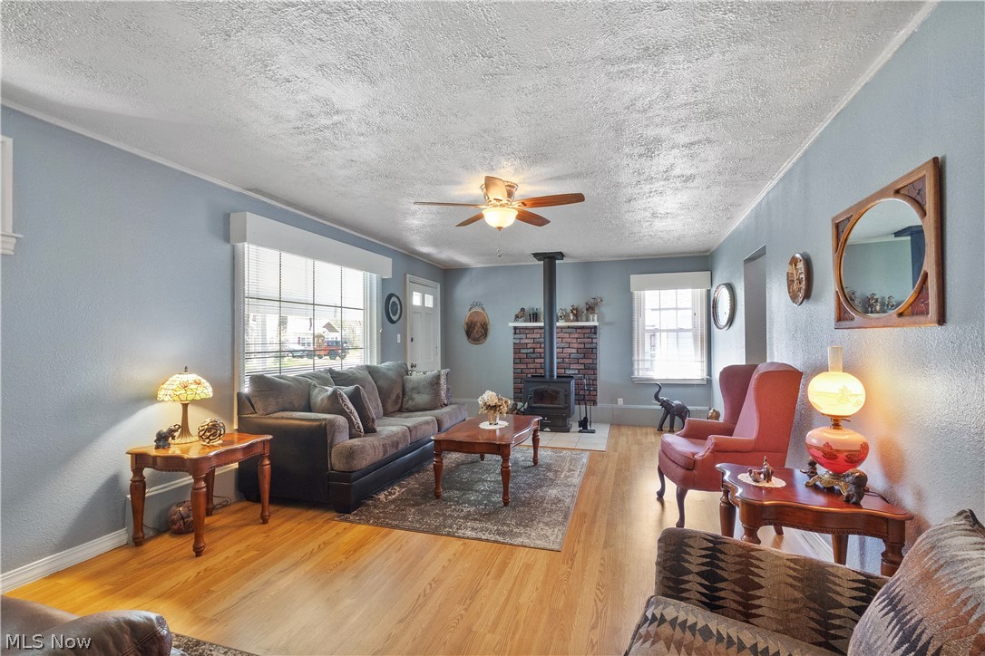 1542 Lake View Avenue Madison OH 44057