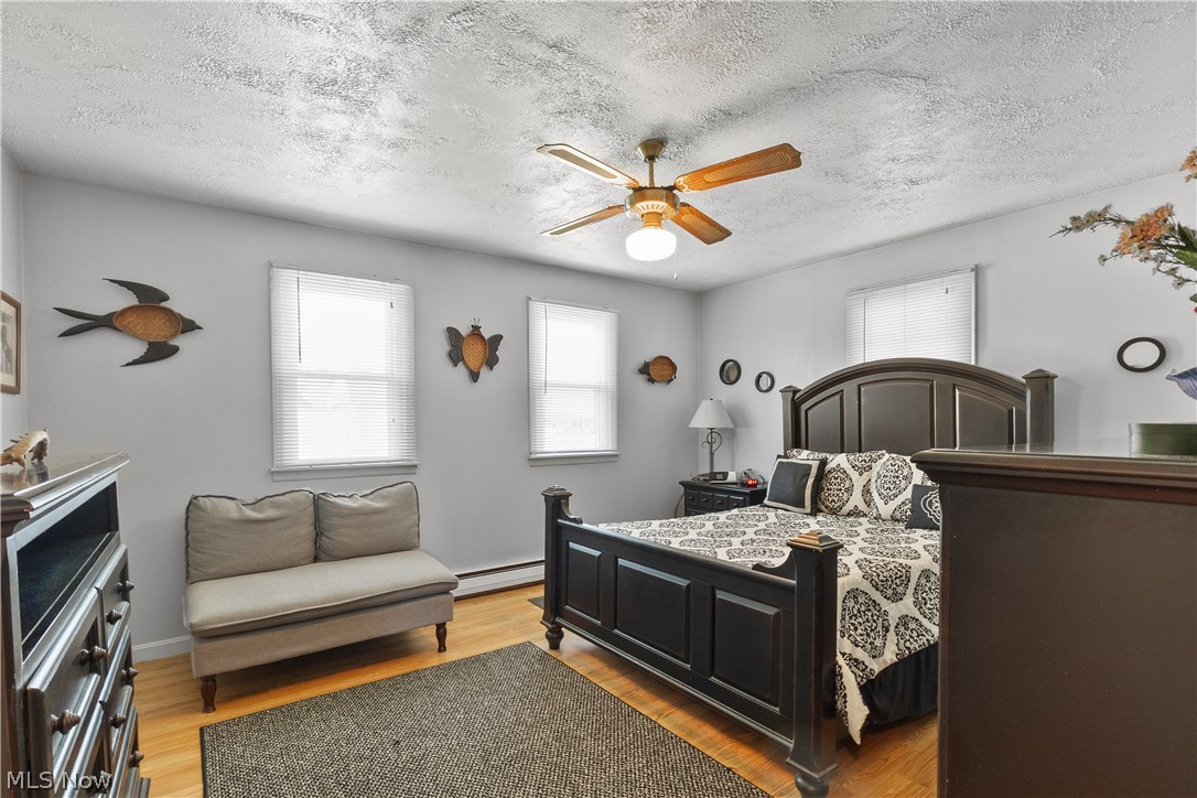 1542 Lake View Avenue Madison OH 44057