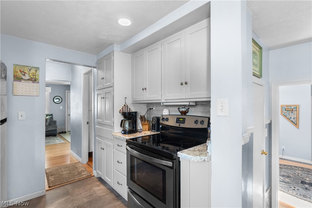 1542 Lake View Avenue Madison OH 44057