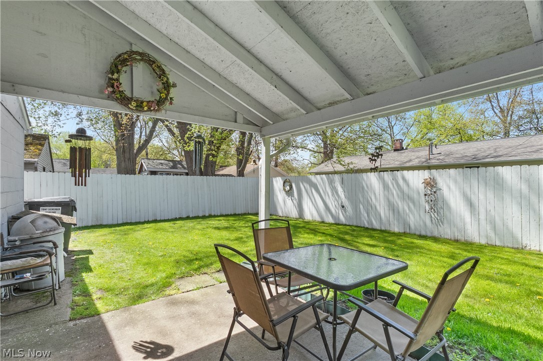 1542 Lake View Avenue Madison OH 44057