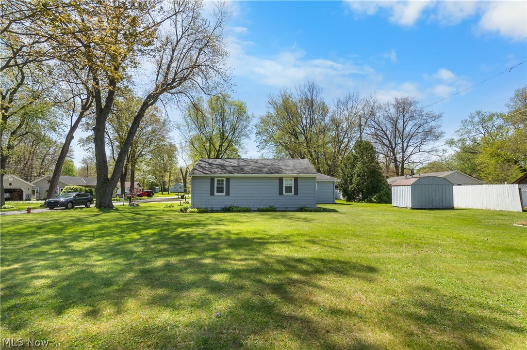 1542 Lake View Avenue Madison OH 44057