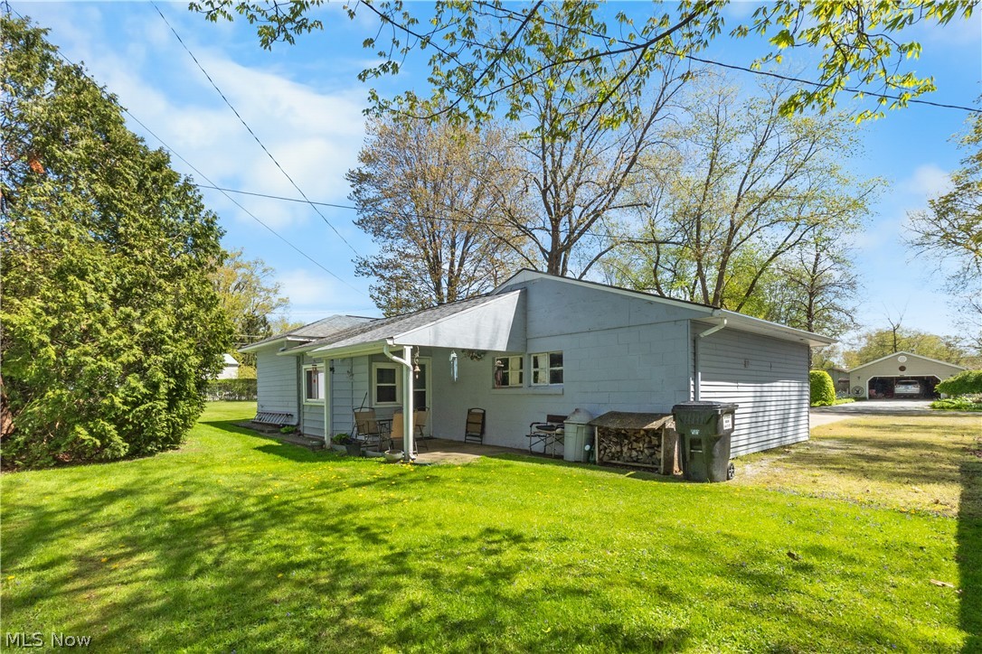 1542 Lake View Avenue Madison OH 44057