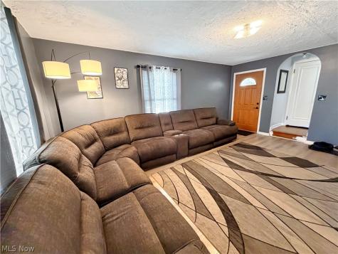 911 17th Street NE Massillon OH 44646