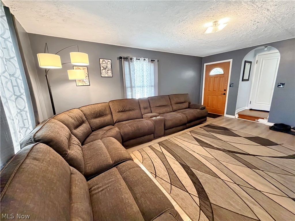 911 17th Street NE Massillon OH 44646