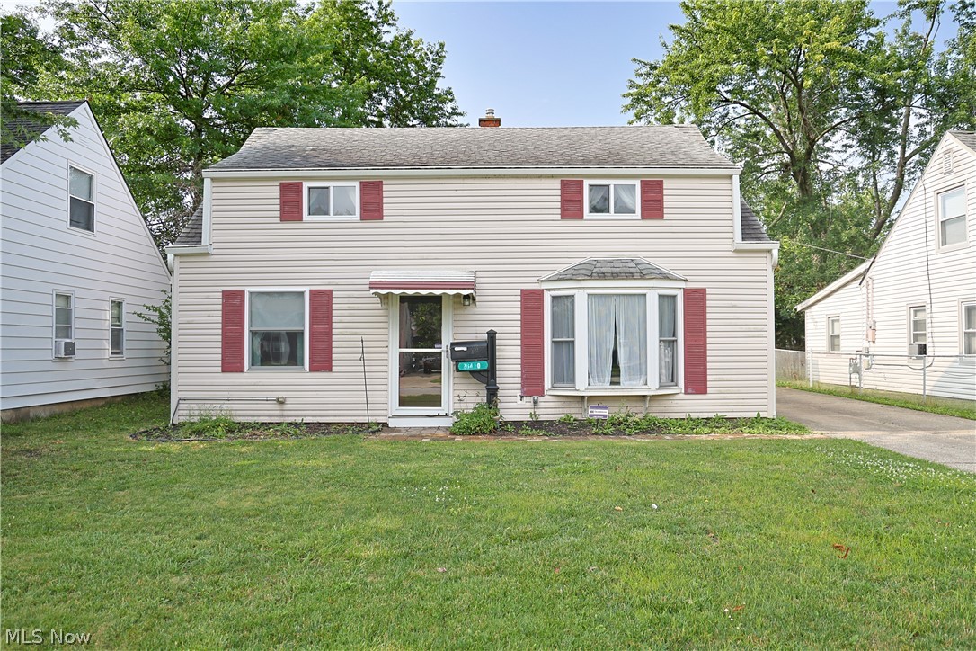 26490 Drakefield Avenue Euclid OH 44132