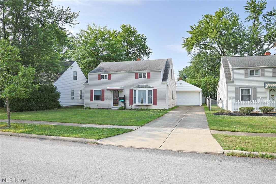26490 Drakefield Avenue Euclid OH 44132
