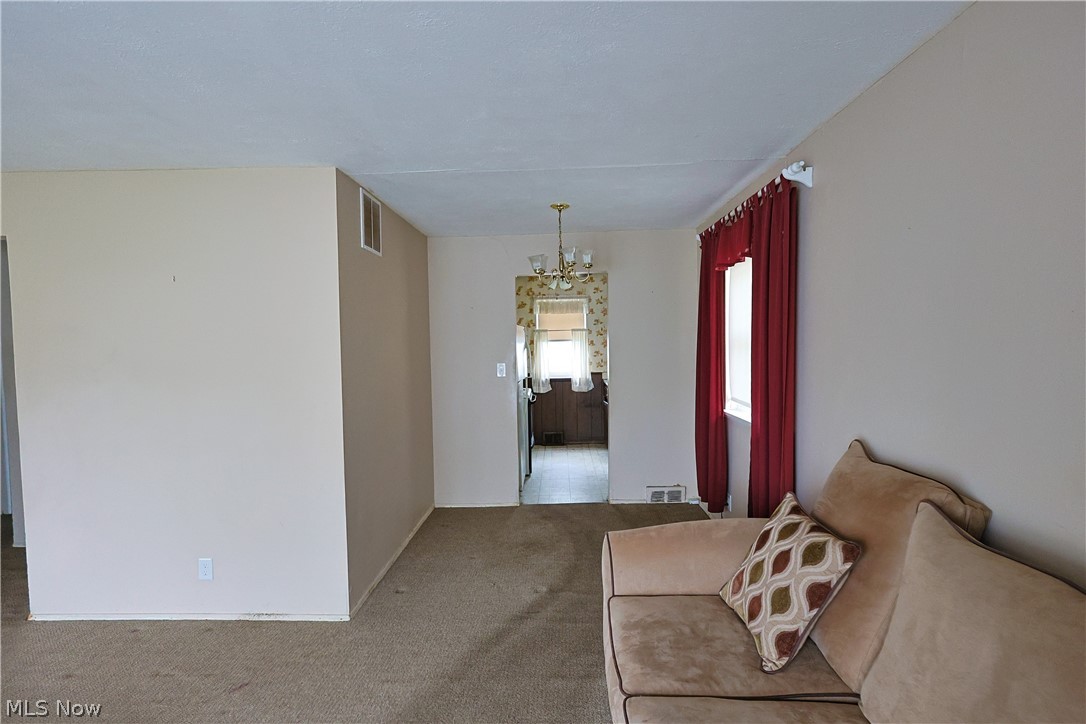 26490 Drakefield Avenue Euclid OH 44132