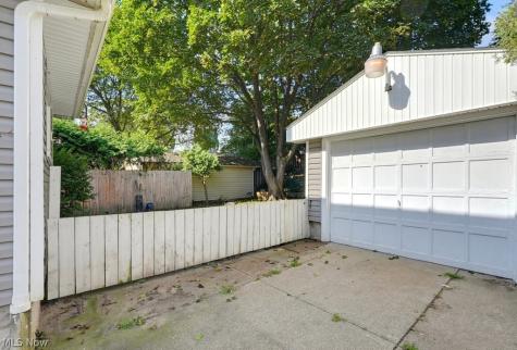 1078 Oakland Avenue Akron OH 44310