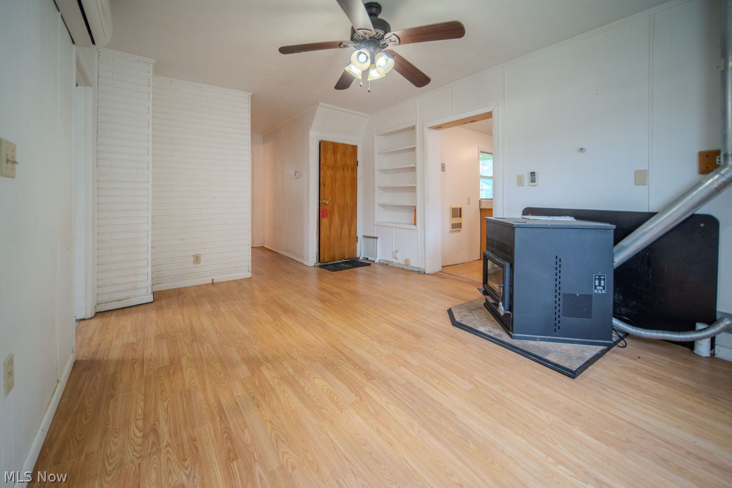 1314 Bank Street Atwater OH 44201