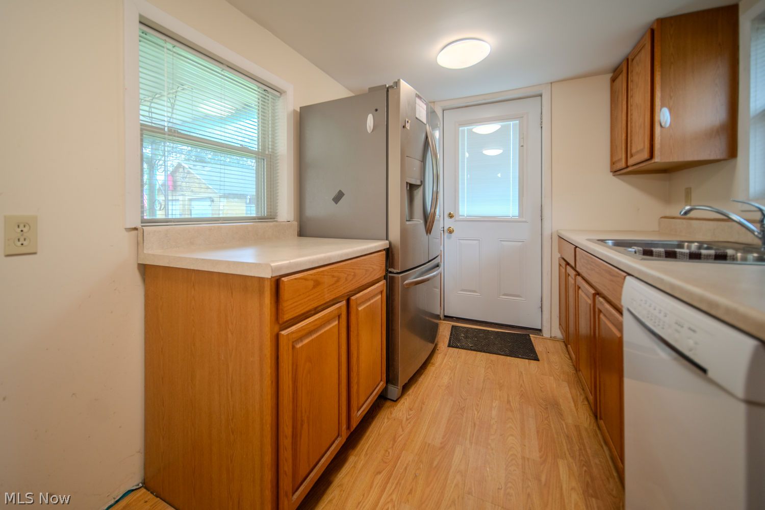 1314 Bank Street Atwater OH 44201