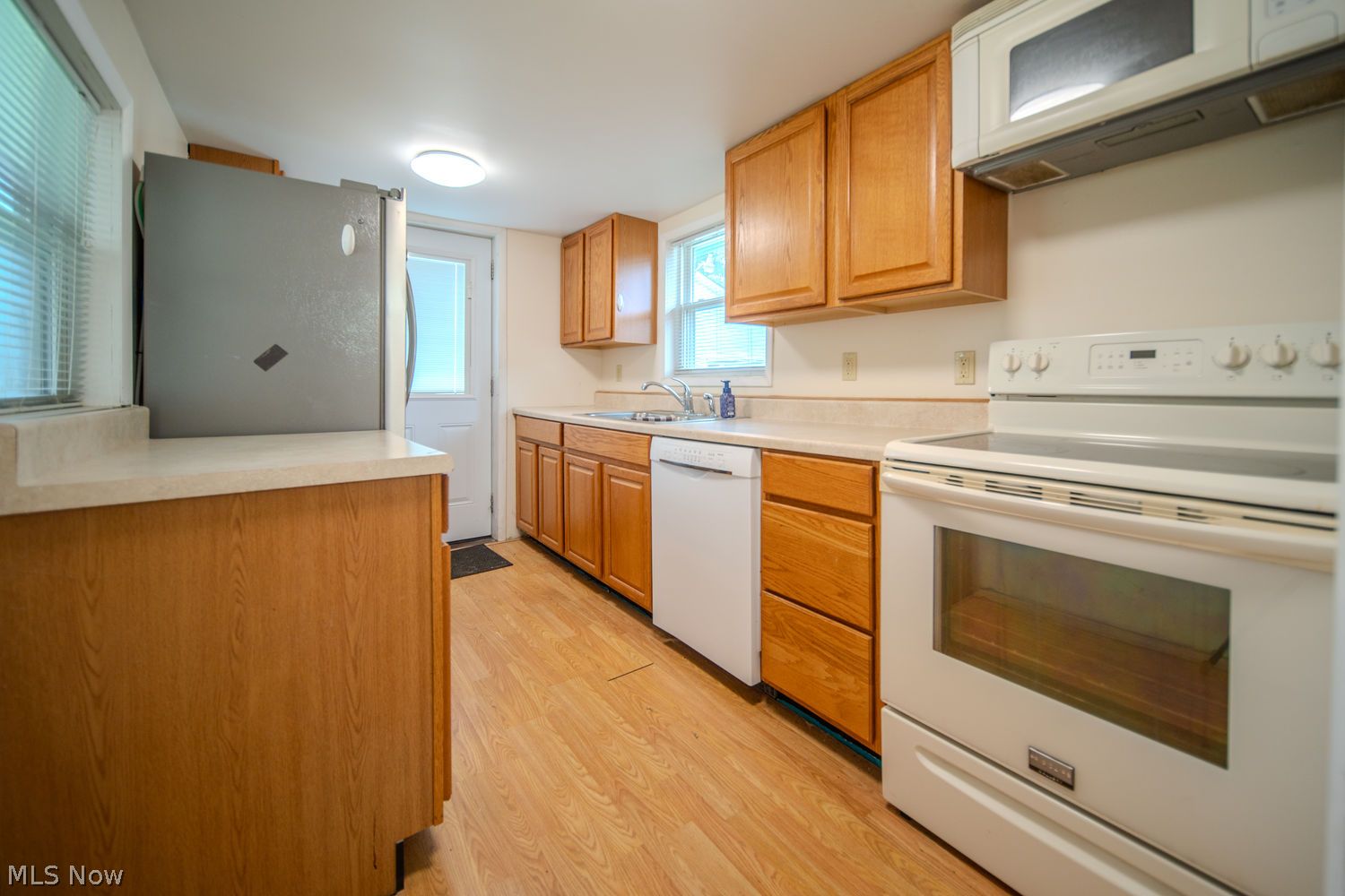 1314 Bank Street Atwater OH 44201