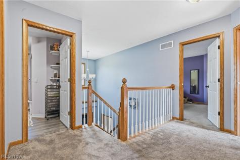 12530 Lineage Circle NW Uniontown OH 44685