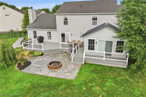 12530 Lineage Circle NW Uniontown OH 44685