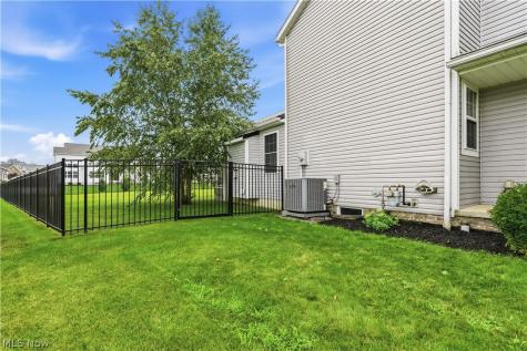 12530 Lineage Circle NW Uniontown OH 44685