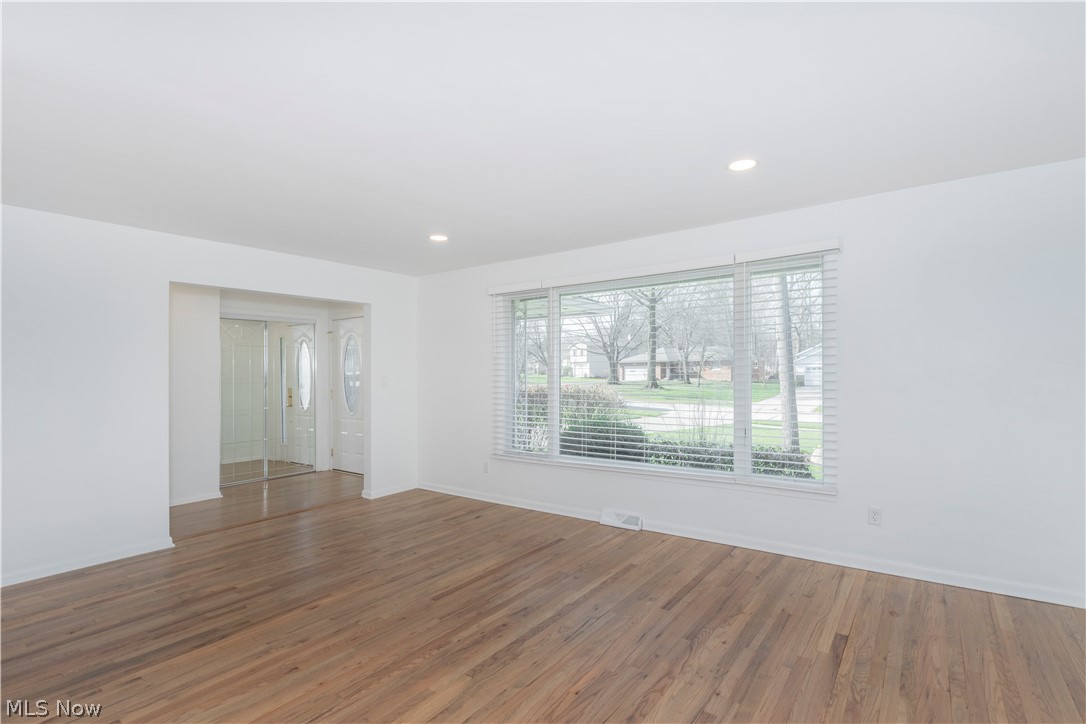 657 Lander Drive Highland Heights OH 44143
