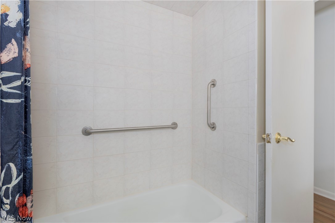 657 Lander Drive Highland Heights OH 44143
