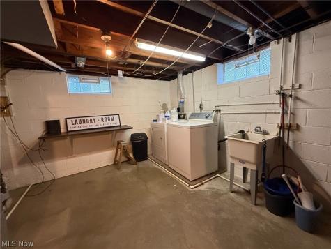 28726 Forest Road Willowick OH 44095