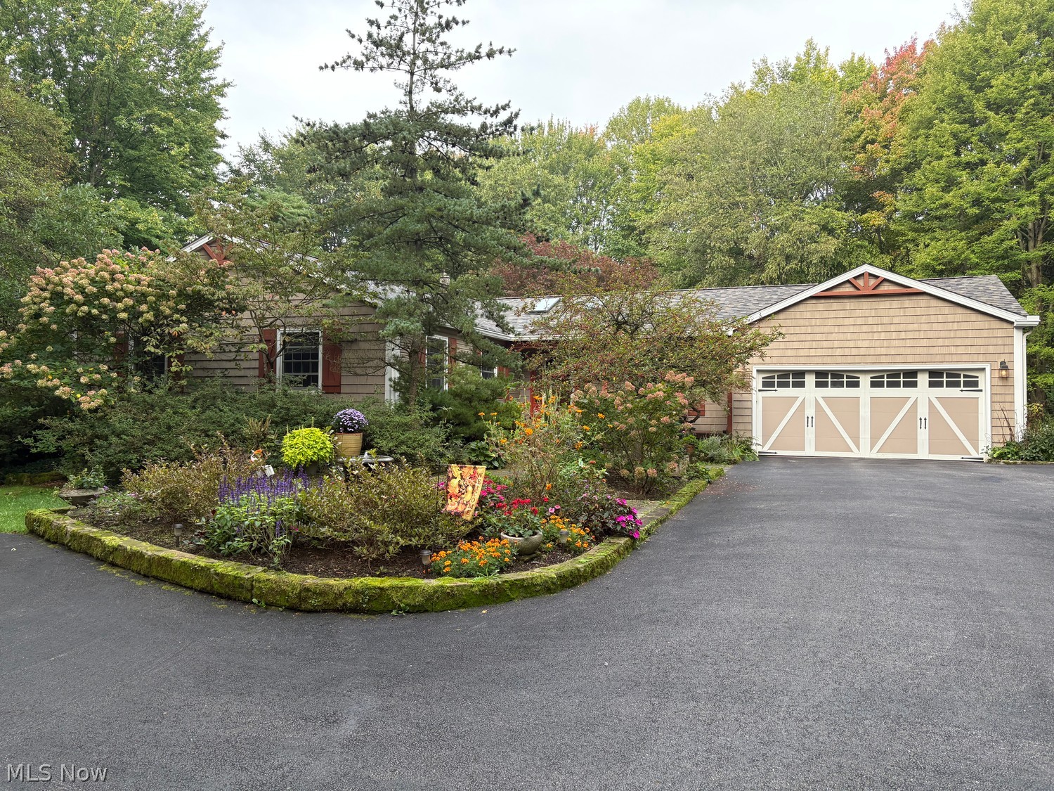 928 N Hametown Road Akron OH 44333