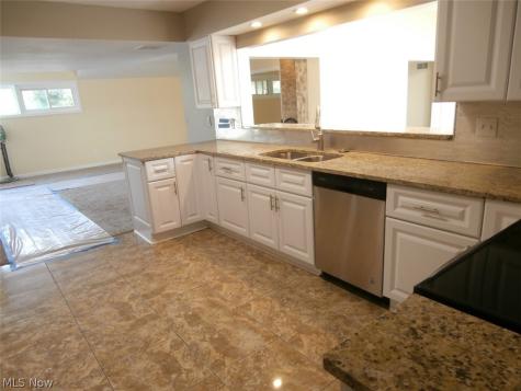 23551 S Woodland Road Shaker Heights OH 44122