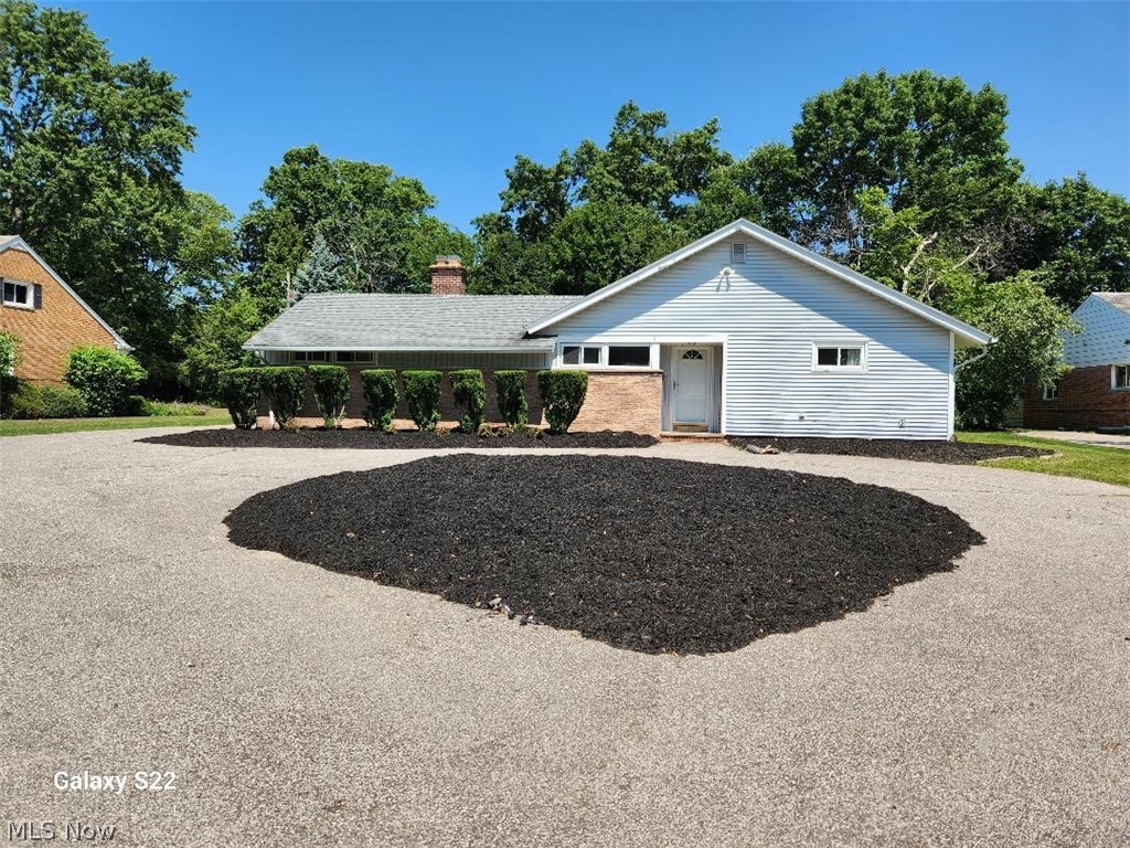 23551 S Woodland Road Shaker Heights OH 44122