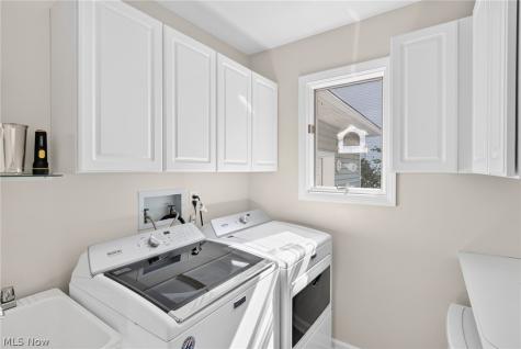 222 W Garwood Drive Tallmadge OH 44278
