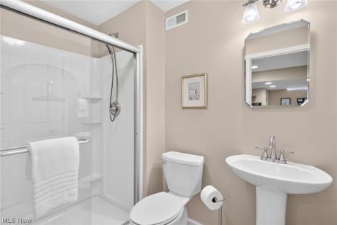 222 W Garwood Drive Tallmadge OH 44278