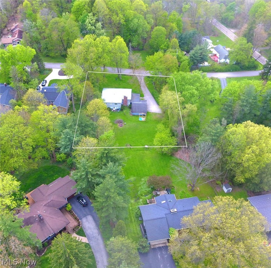 7620 Birchmont Drive Chagrin Falls OH 44022
