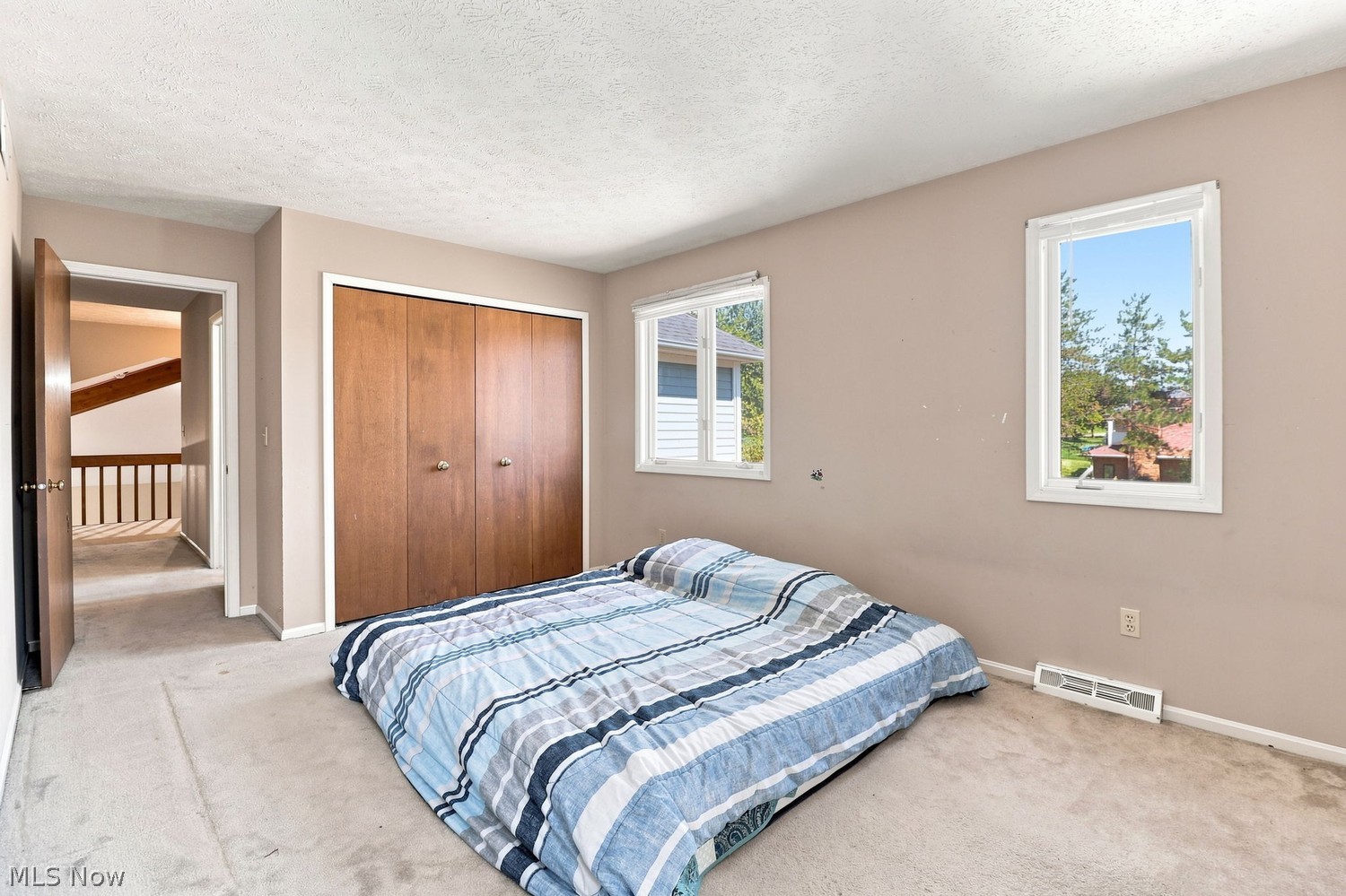 10150 Stamford Court Strongsville OH 44136