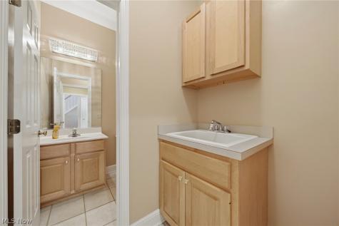 5163 Bayside Lake Boulevard Stow OH 44224