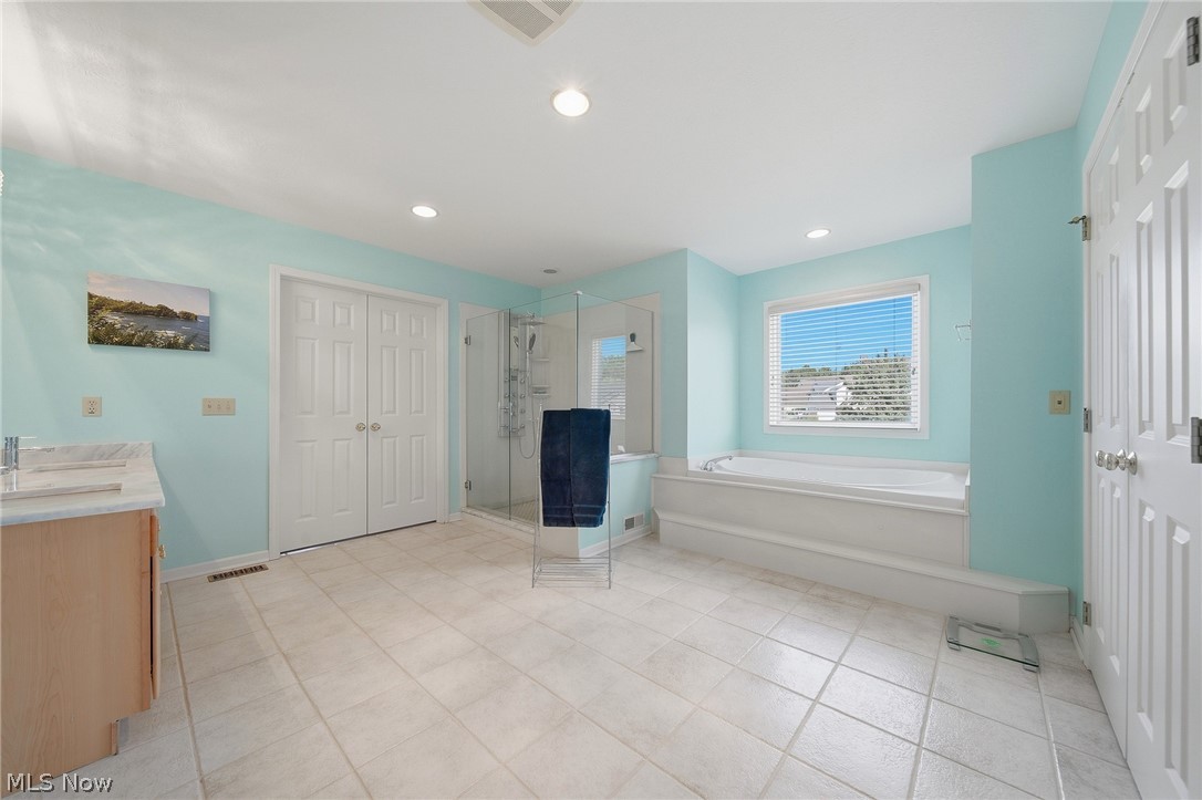 5163 Bayside Lake Boulevard Stow OH 44224