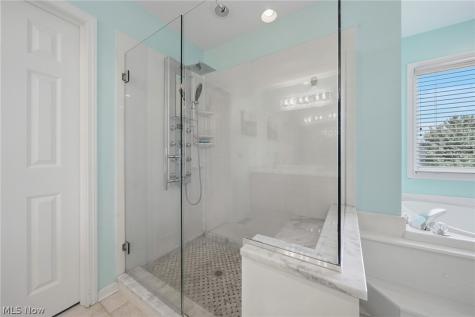 5163 Bayside Lake Boulevard Stow OH 44224