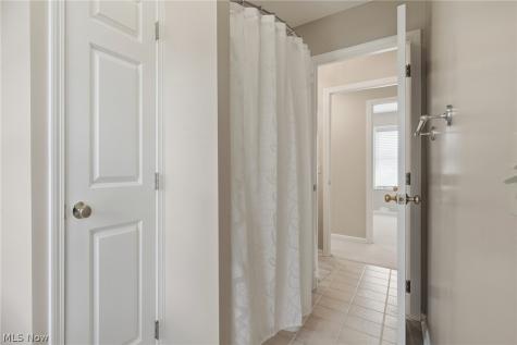 5163 Bayside Lake Boulevard Stow OH 44224