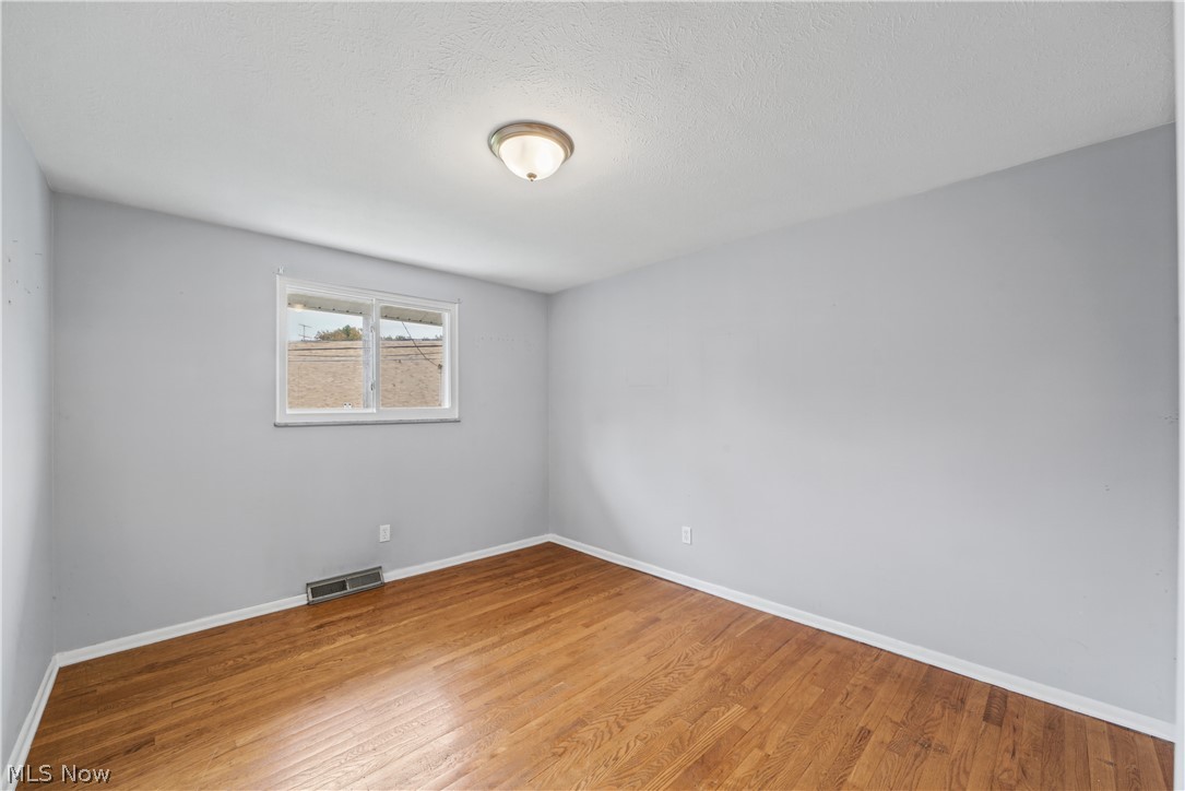 25090 Arlington Lane North Olmsted OH 44070