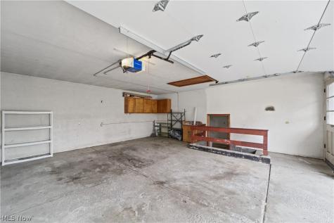 25090 Arlington Lane North Olmsted OH 44070
