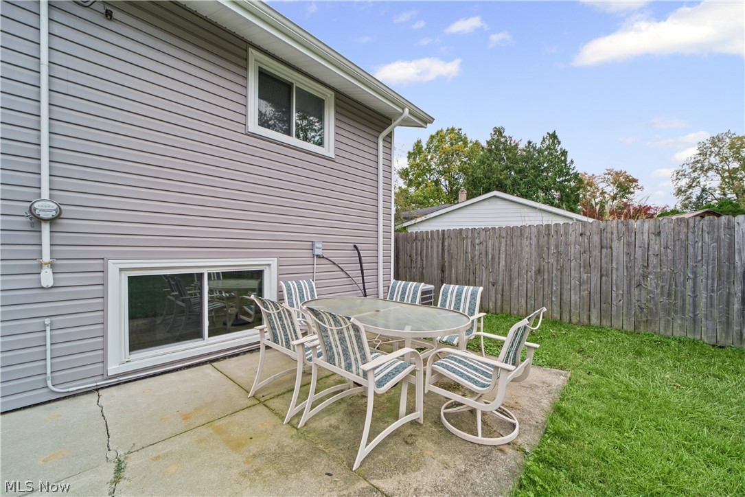 25090 Arlington Lane North Olmsted OH 44070