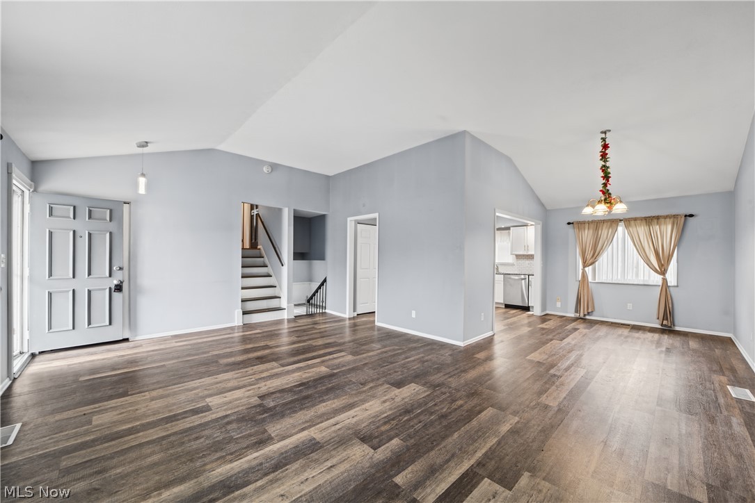 25090 Arlington Lane North Olmsted OH 44070