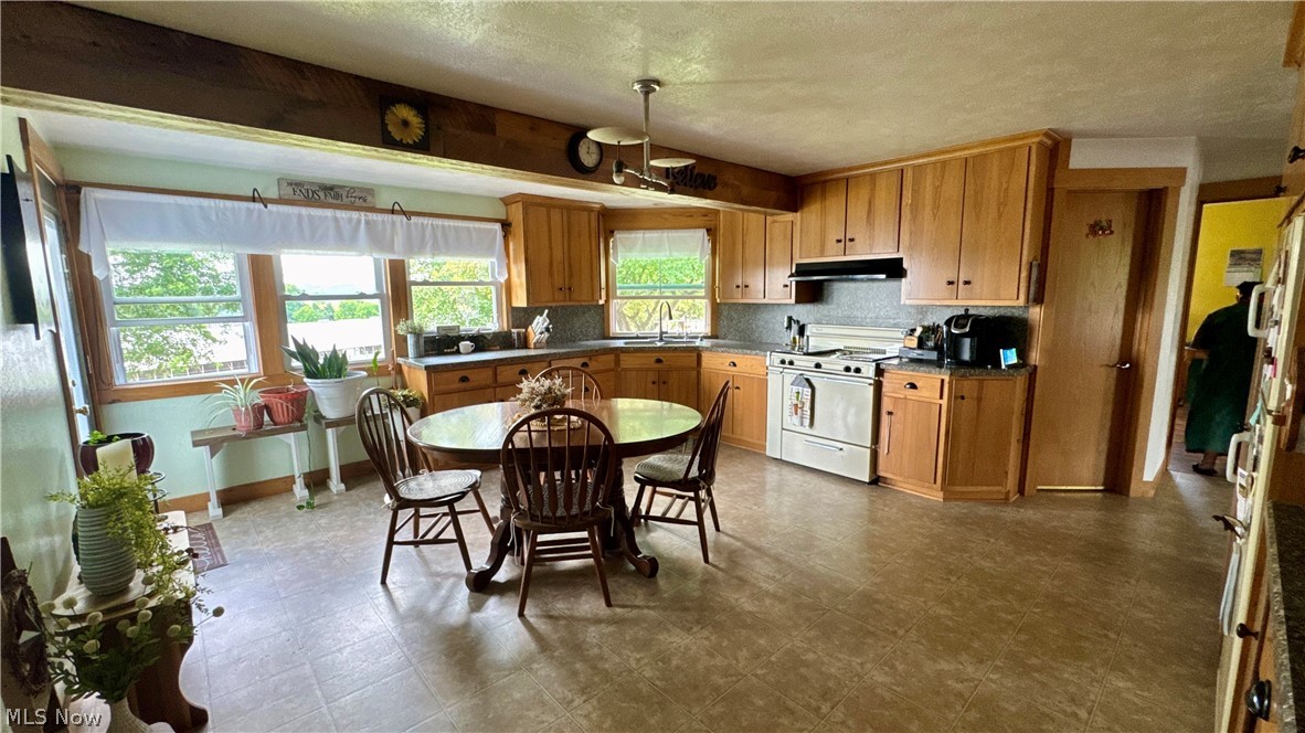 6583 State Route 241 Millersburg OH 44654
