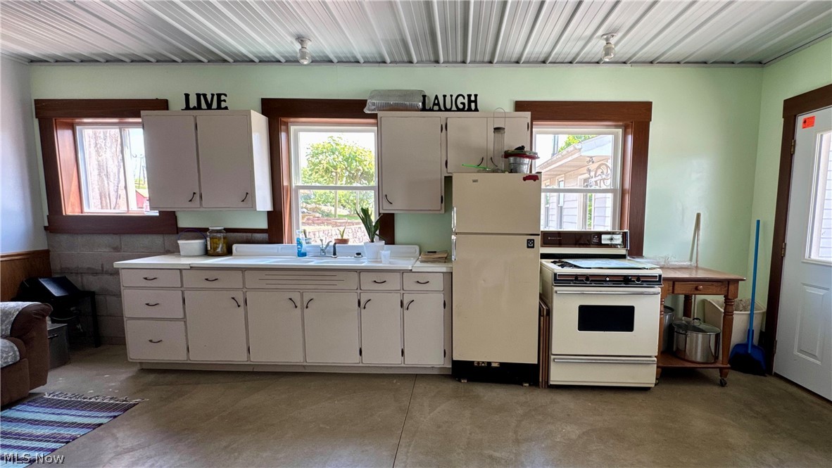 6583 State Route 241 Millersburg OH 44654
