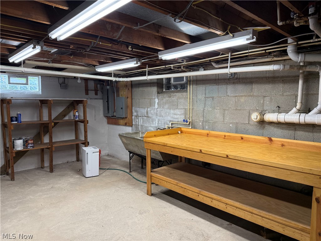 10633 Sherman Road Chardon OH 44024